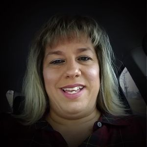 Meet your Posher, Evelyn